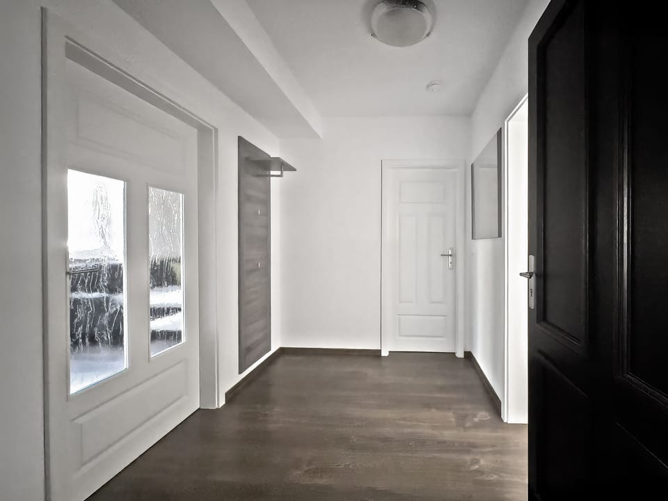 Apartment, Ground Floor (2) | Soundproofing, iron/ironing board, WiFi (free), individually decorated