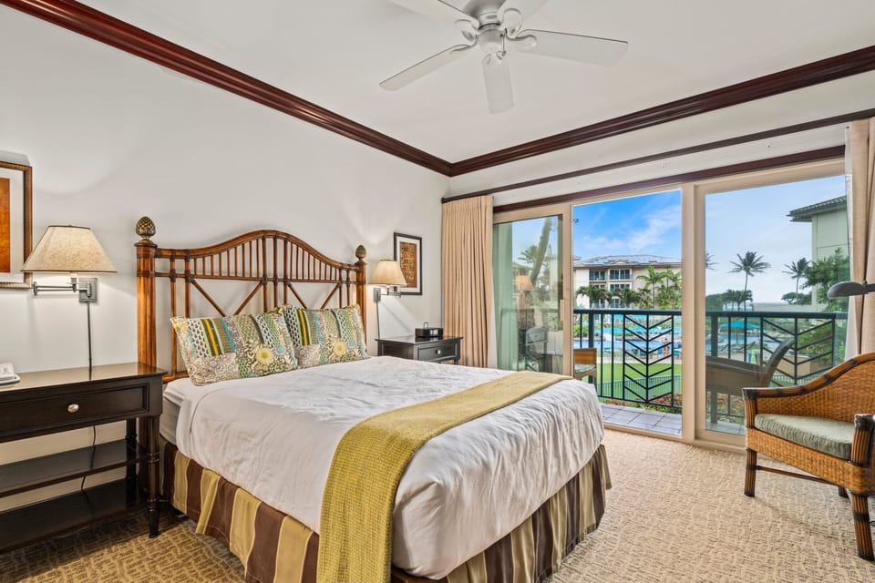 Master Suite 1 - Queen Bed and Balcony View