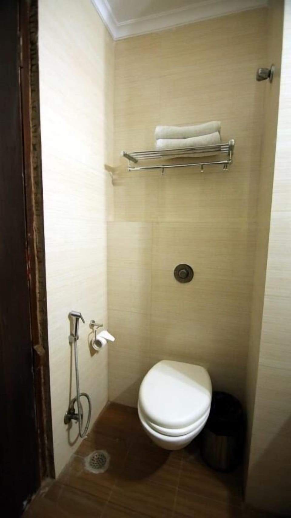 Superior Room | Bathroom | Shower, free toiletries, towels