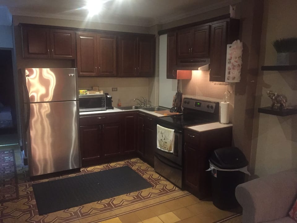 Full Kitchen with New Cabinets 