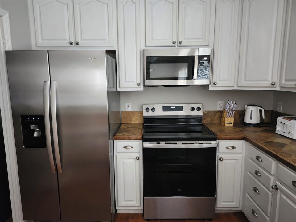 I'm kitchen with new appliances.