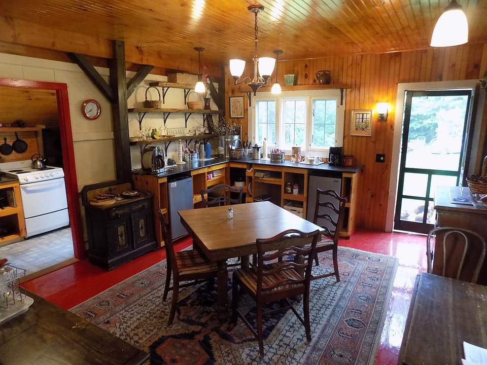Each tent has a kitchenette  in the Lodge 