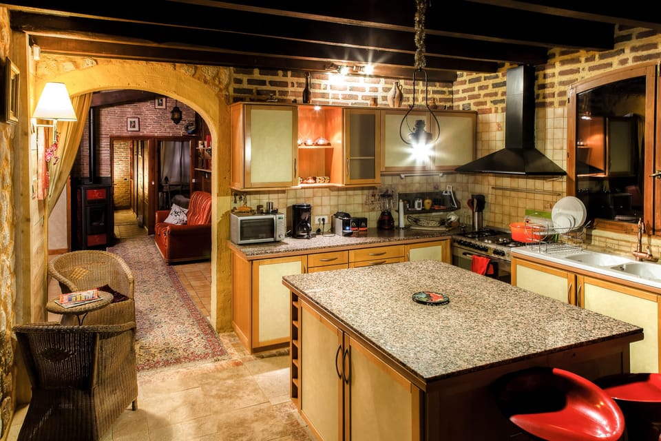 Kitchen 1