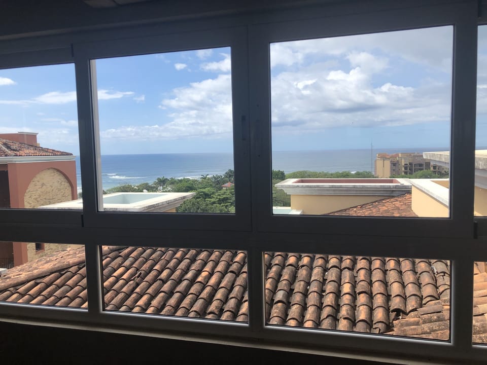 2nd Floor Gym on complex top floor with  ocean views. 