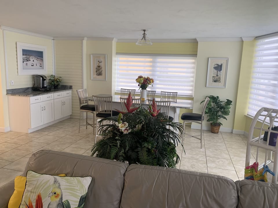 Large island table and coffee bar