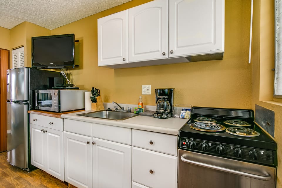 Four burner stove
