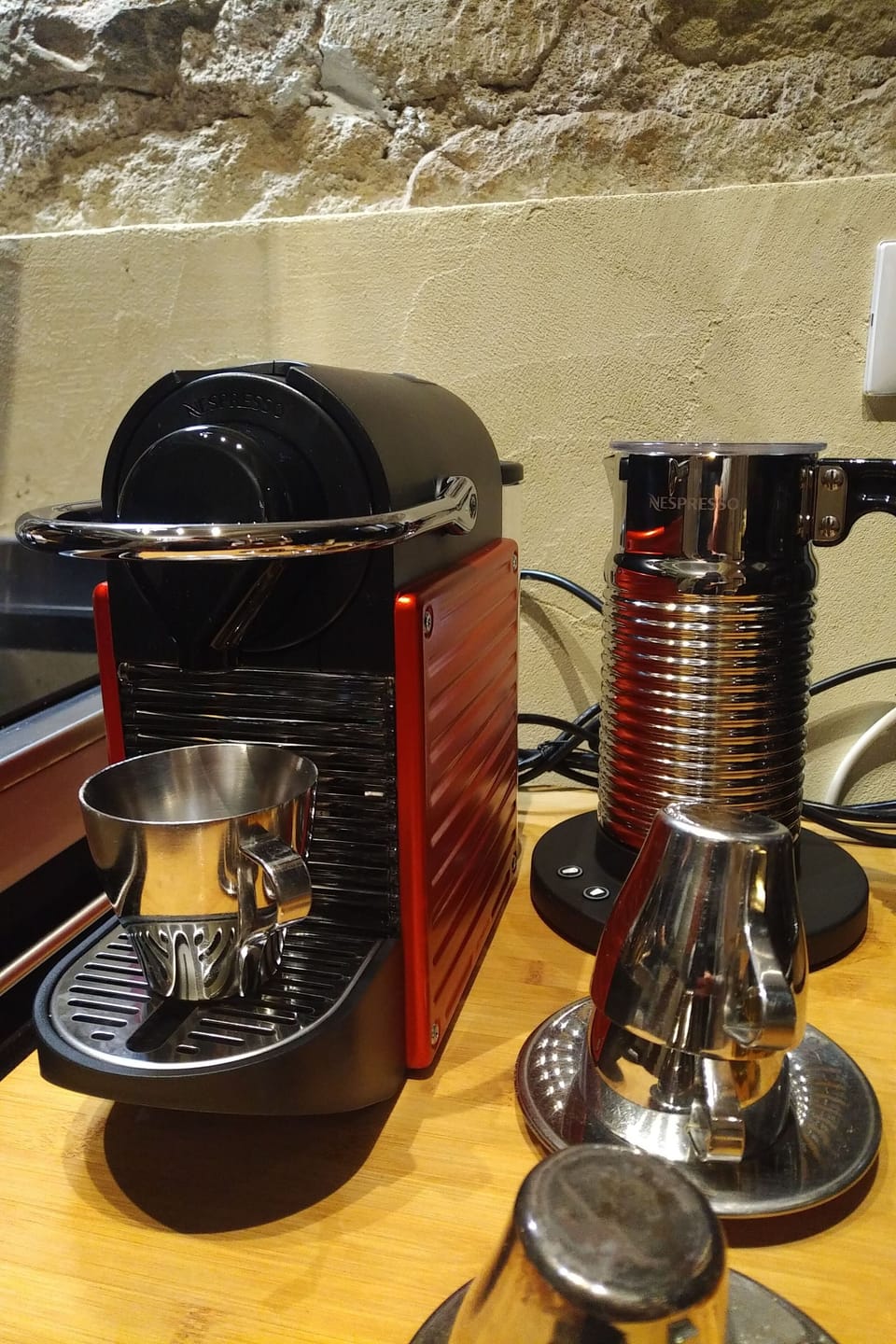 Nespresso & cappuccino maker