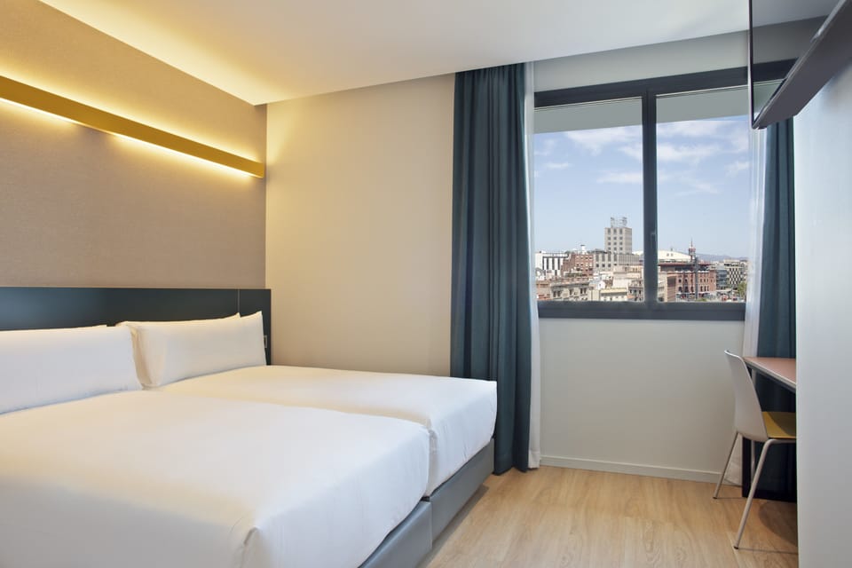 Double Room | In-room safe, desk, blackout drapes, soundproofing