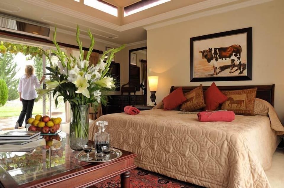 Luxury Room  | In-room safe, WiFi (free)