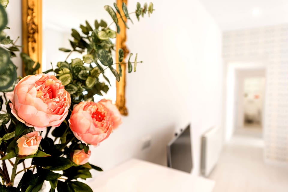 Luxury Apartment, 3 Bedrooms, Accessible | Living area | 40-inch Smart TV with digital channels, TV