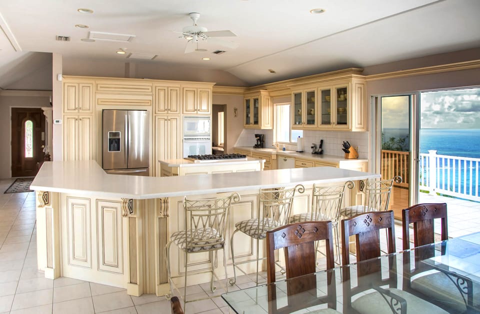 Modern, spacious, and well-appointed kitchen is perfect for entertaining!