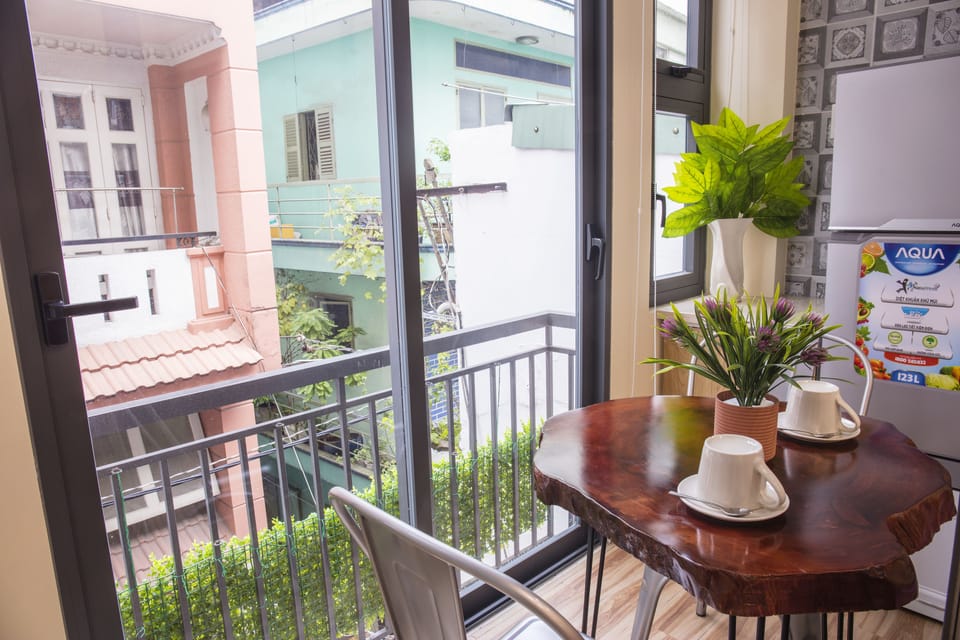 Studio | In-room dining