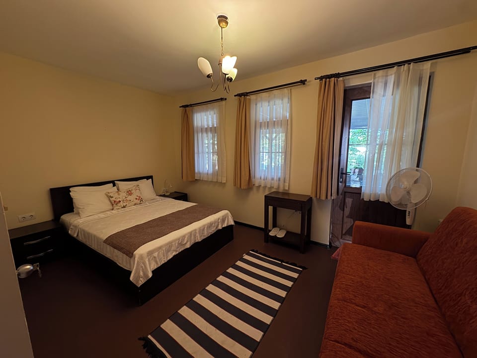 Triple Room | Premium bedding, free WiFi, bed sheets