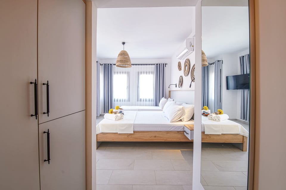 Superior Triple Room | Free WiFi, bed sheets