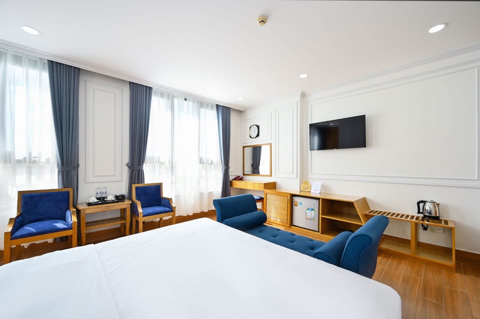 City Studio Suite | Premium bedding, in-room safe, blackout drapes, soundproofing