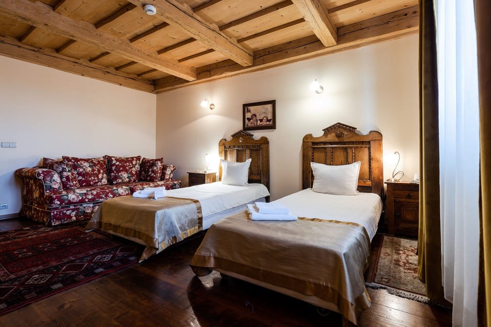 Superior Double Room | Individually decorated, individually furnished, desk, iron/ironing board