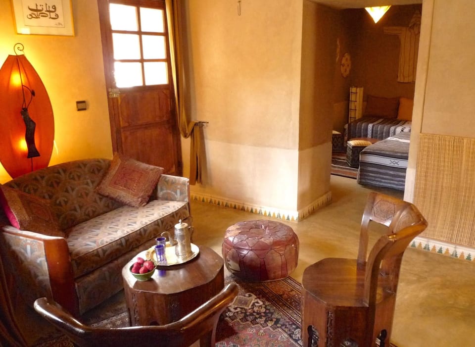 Quadruple Room, Ensuite (Saguia) | In-room safe, individually decorated, individually furnished