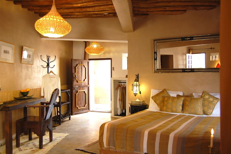 Quadruple Room, Ensuite (Saguia) | In-room safe, individually decorated, individually furnished
