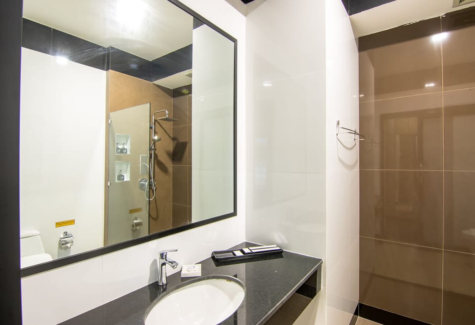 Bathroom sink