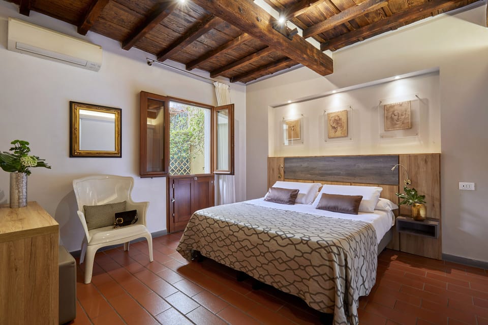 Double Room, Patio (1° floor) | Egyptian cotton sheets, premium bedding, down comforters