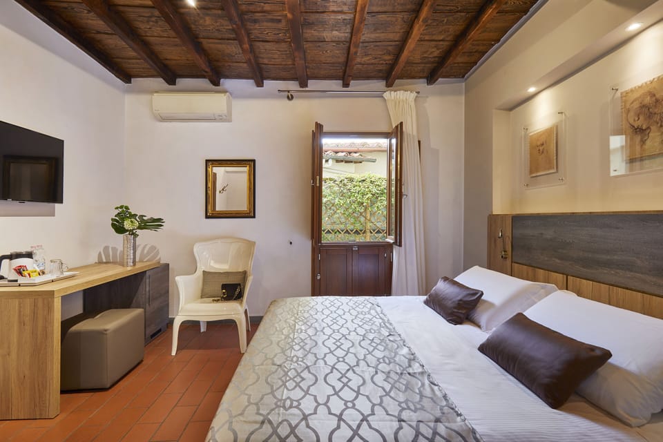 Double Room, Patio (1° floor) | Egyptian cotton sheets, premium bedding, down comforters