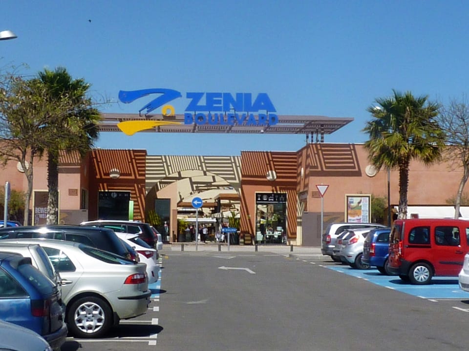 La Zenia shopping boulevard largest in Spain 5 mins drive away
