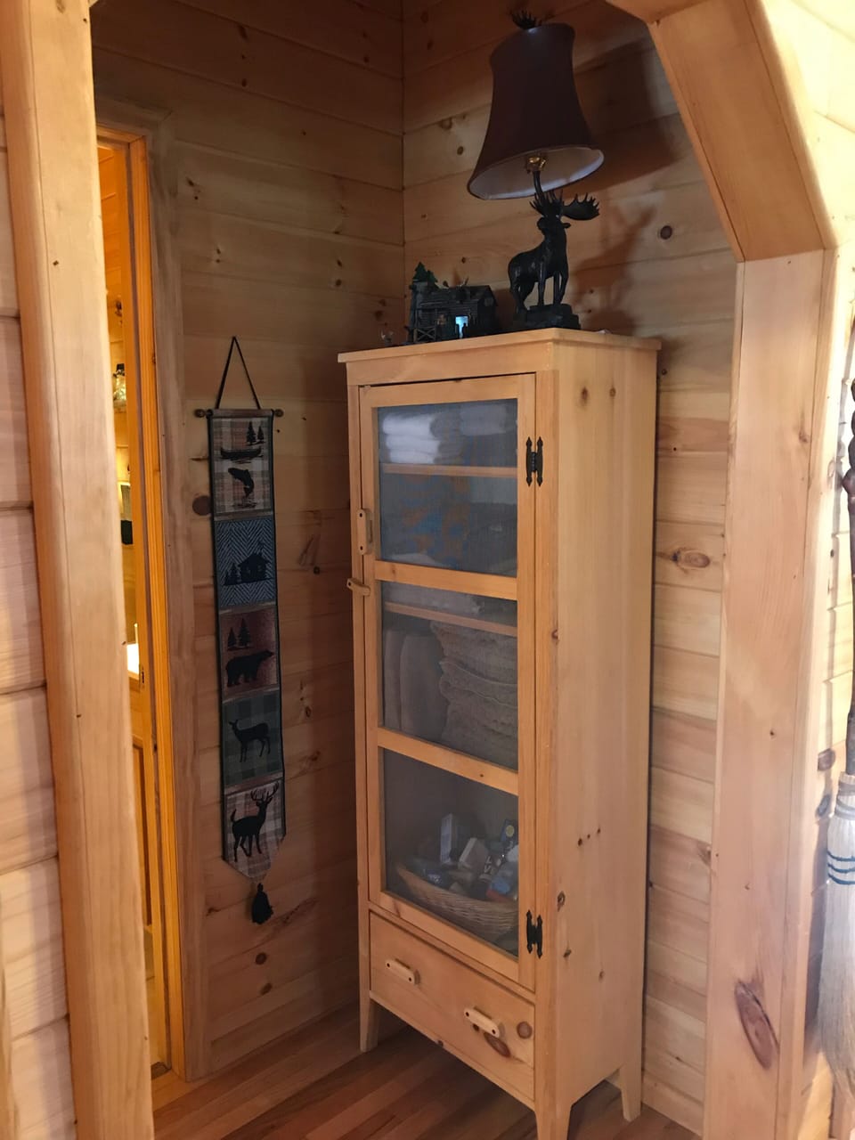 Towel Cabinet