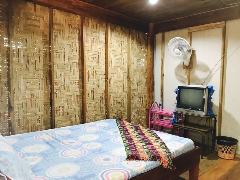 Standard Fan Room | Free WiFi