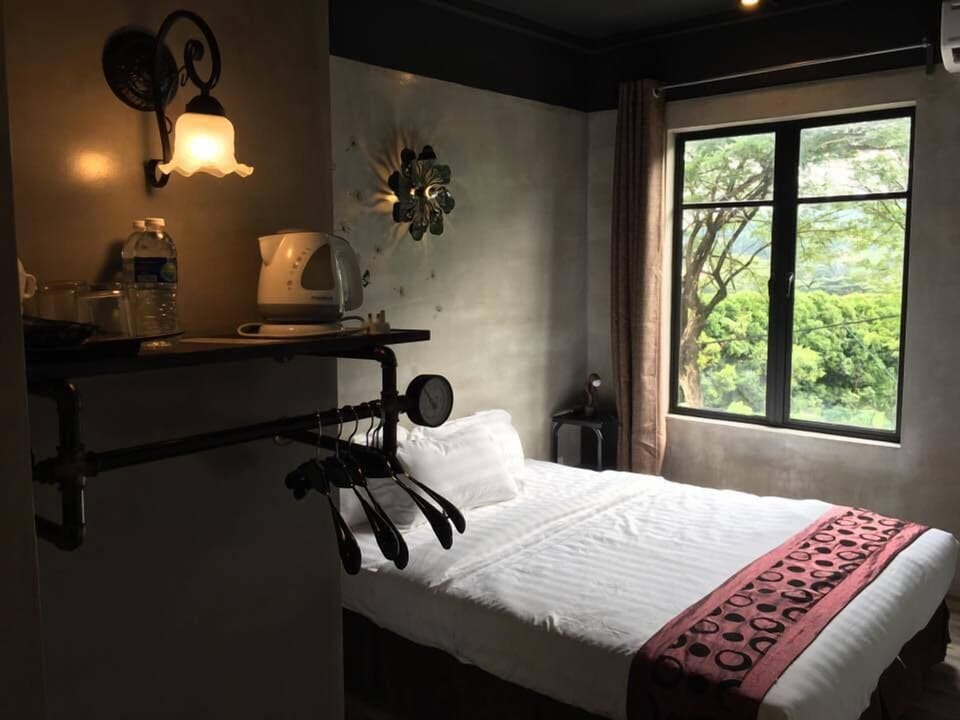 Superior Double Room | Iron/ironing board (on request), WiFi (free), bed sheets