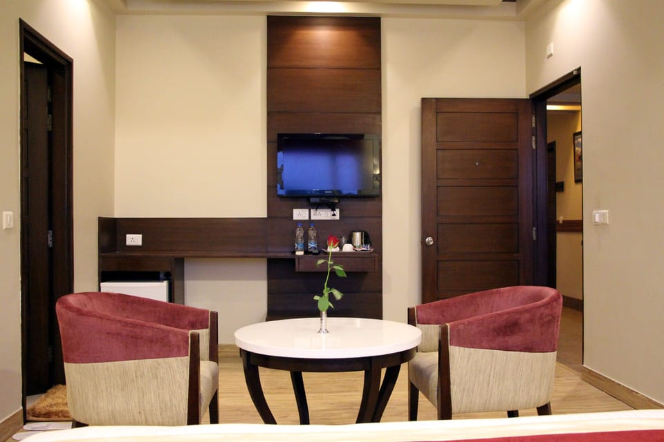 Superior Double Room | In-room safe, desk, iron/ironing board, rollaway beds