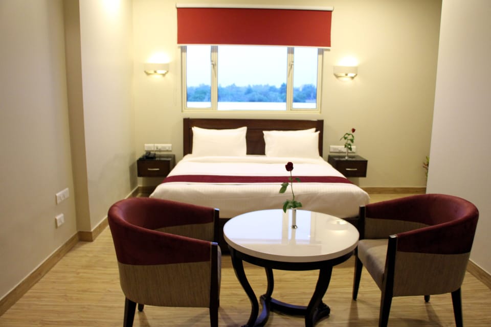 Superior Double Room | In-room safe, desk, iron/ironing board, rollaway beds