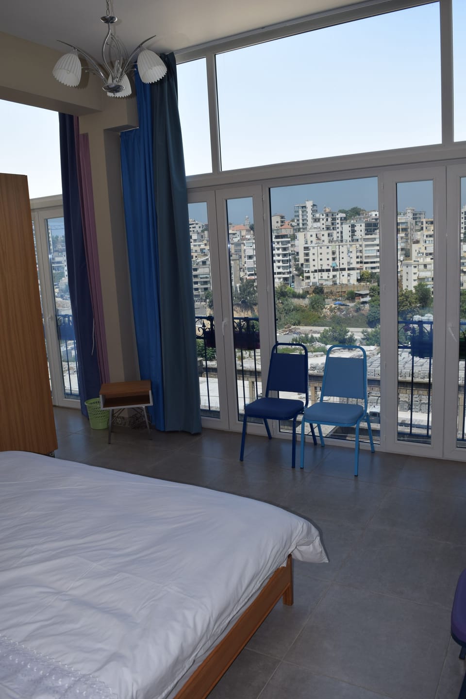 Single Room | In-room safe, soundproofing, iron/ironing board (on request)