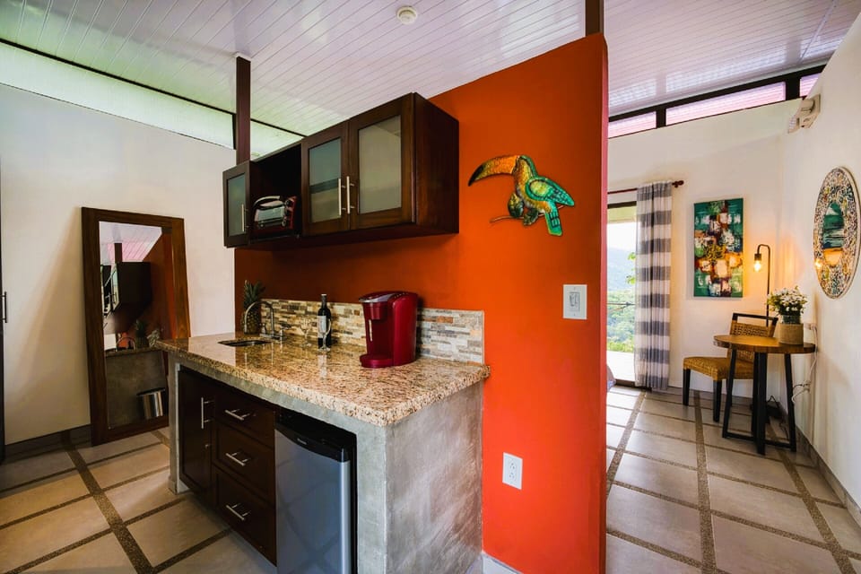 Deluxe Casita, 1 King Bed Aracari | Private kitchenette | Mini-fridge, coffee/tea maker, electric kettle, cookware/dishes/utensils