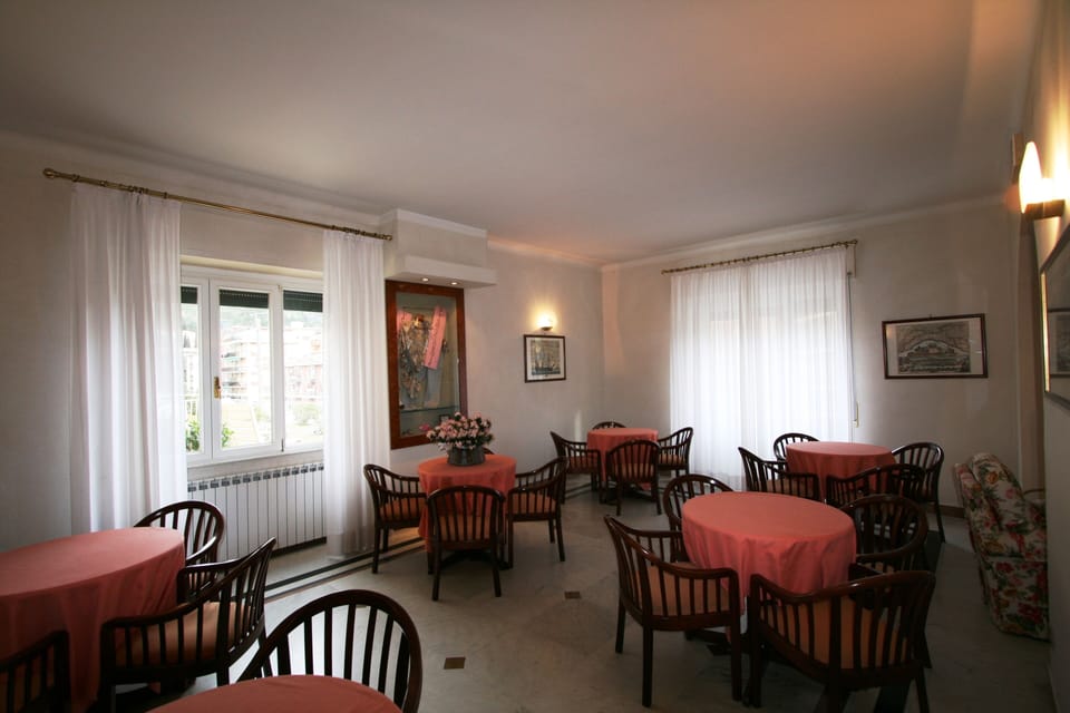 Daily buffet breakfast (EUR 10 per person)