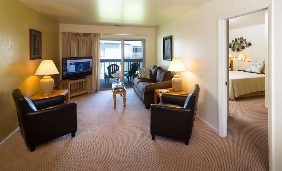 Deluxe Villa, 2 Bedrooms | Living area | Flat-screen TV