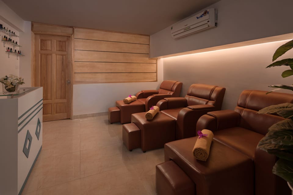 Body treatments, body wraps, body scrubs, facials, reflexology