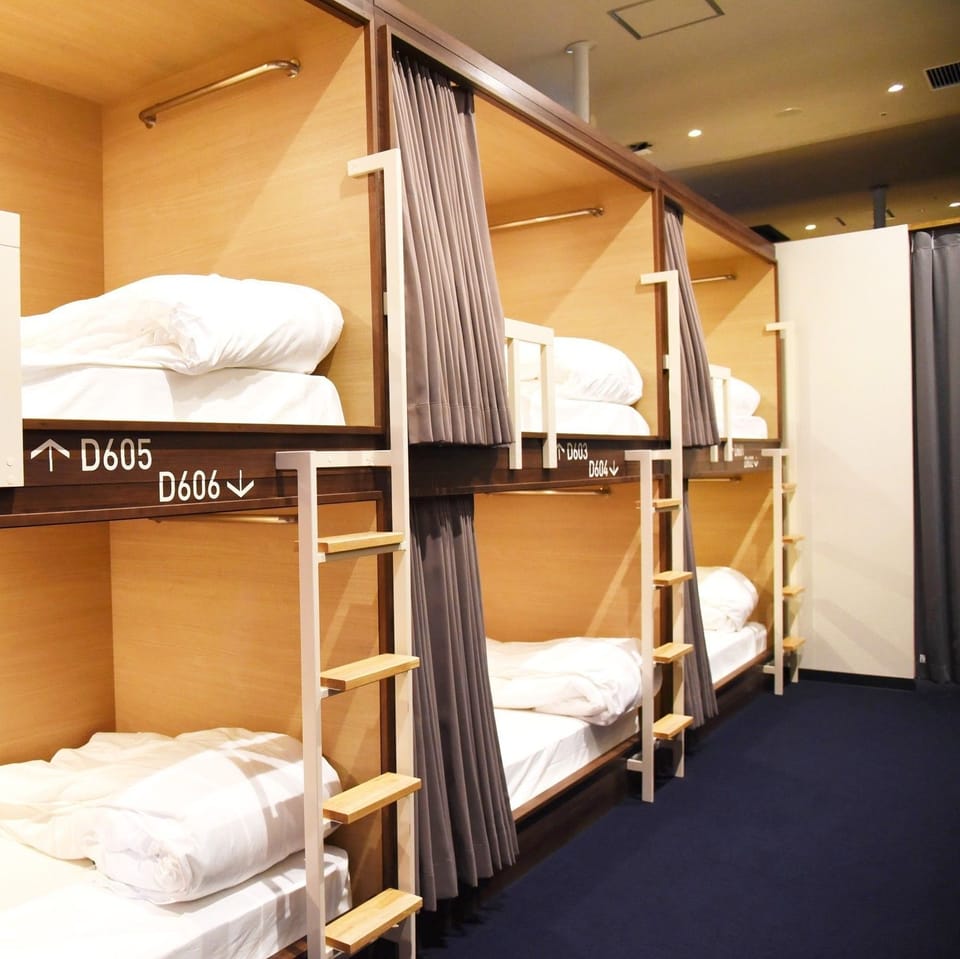 WiFi (free), bed sheets