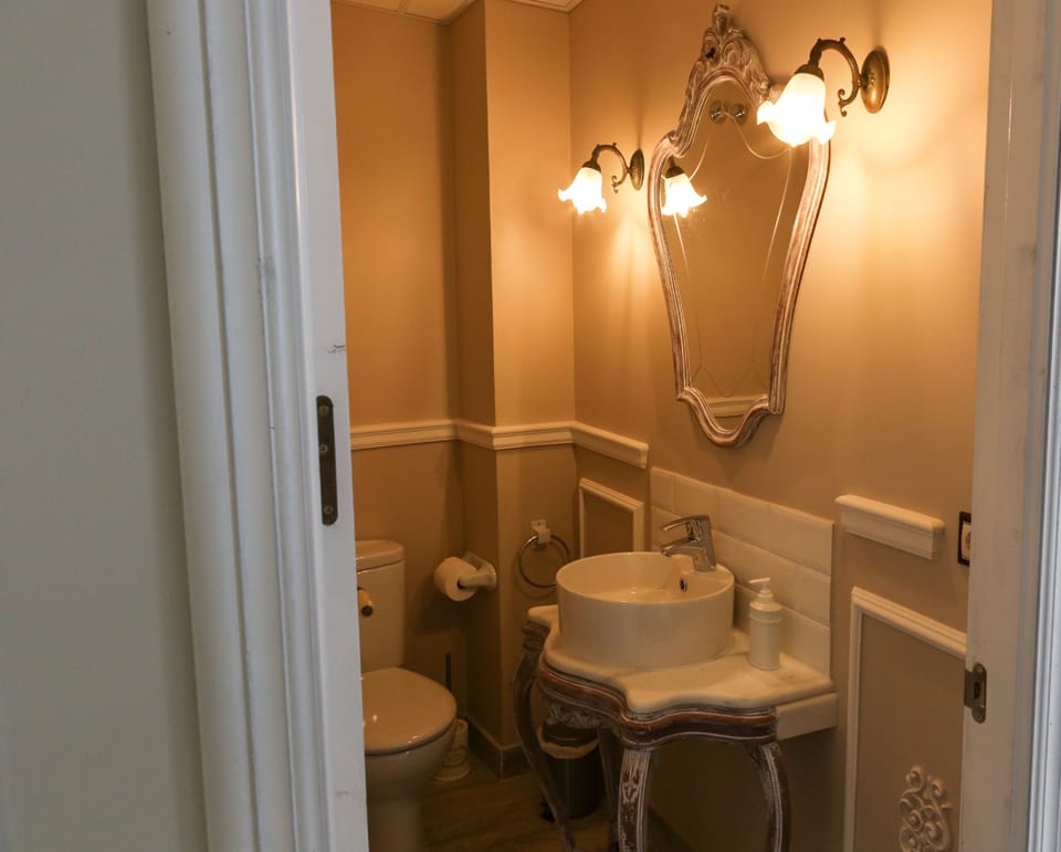 Free toiletries, hair dryer, towels