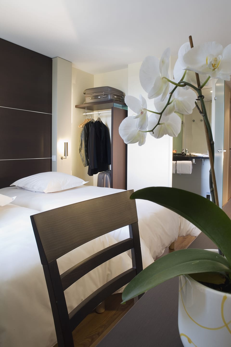 In-room safe, desk, soundproofing, iron/ironing board