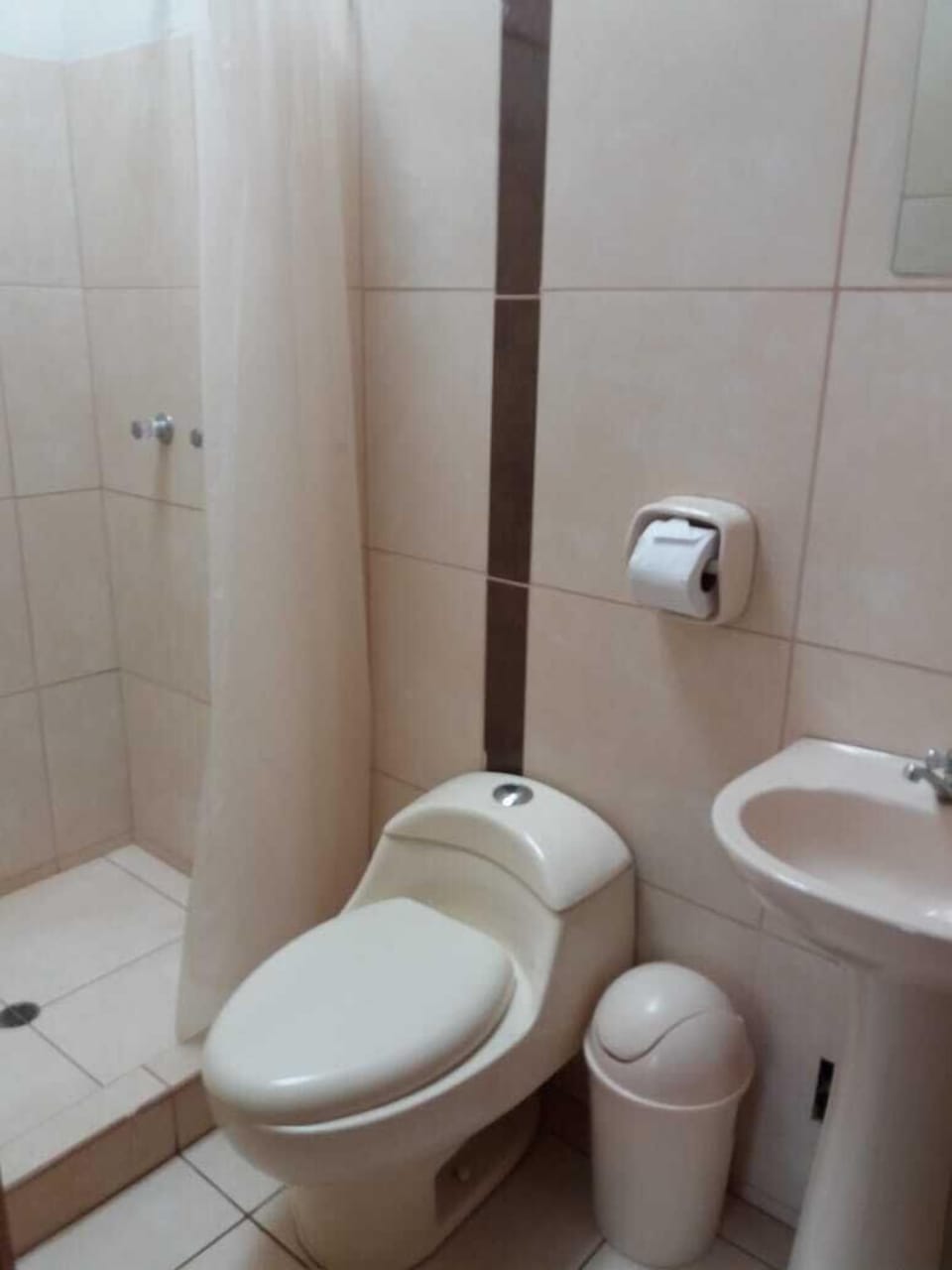 Shower, towels