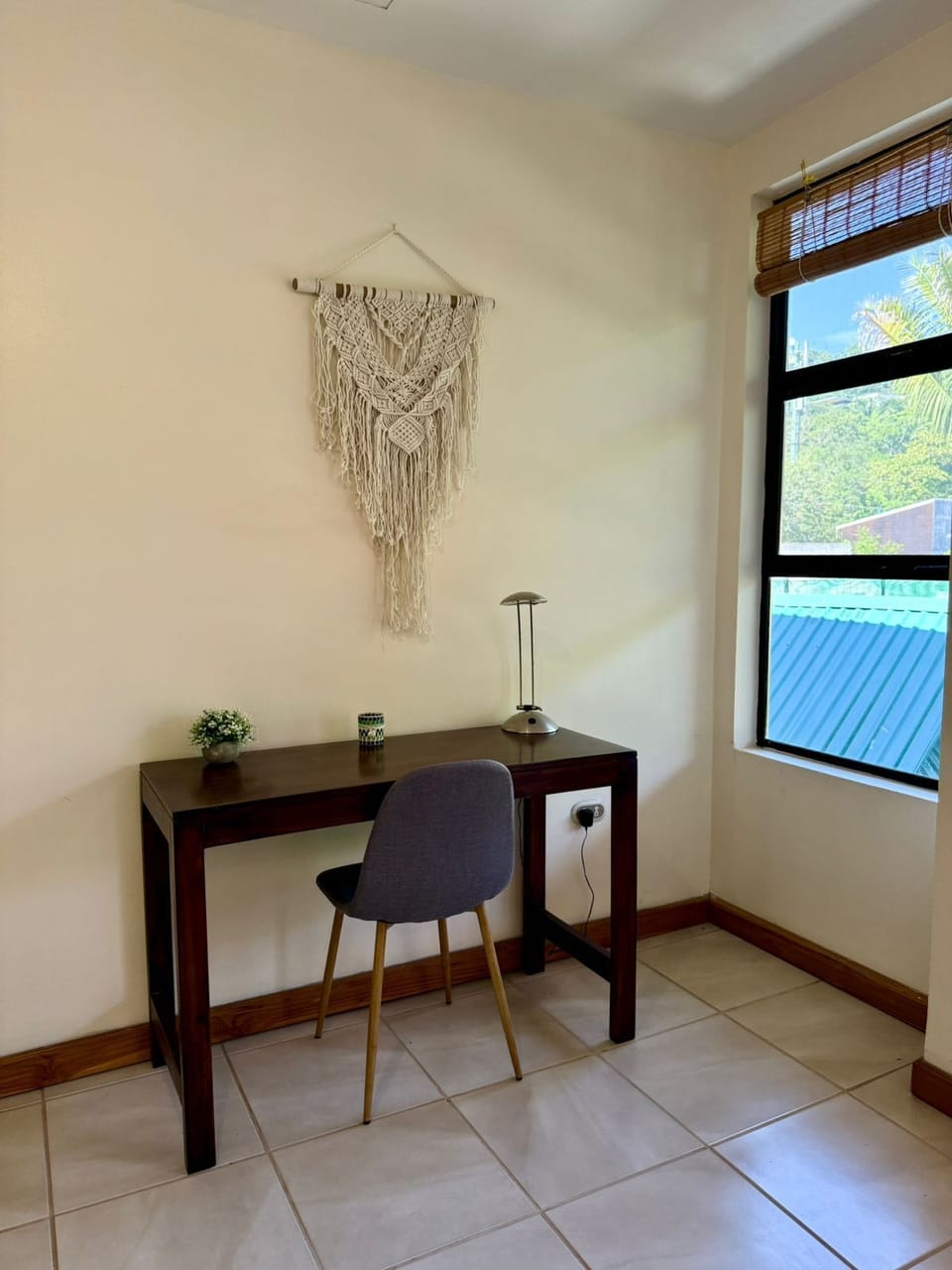 Villa Almendro | Living area | 32-inch LED TV with digital channels
