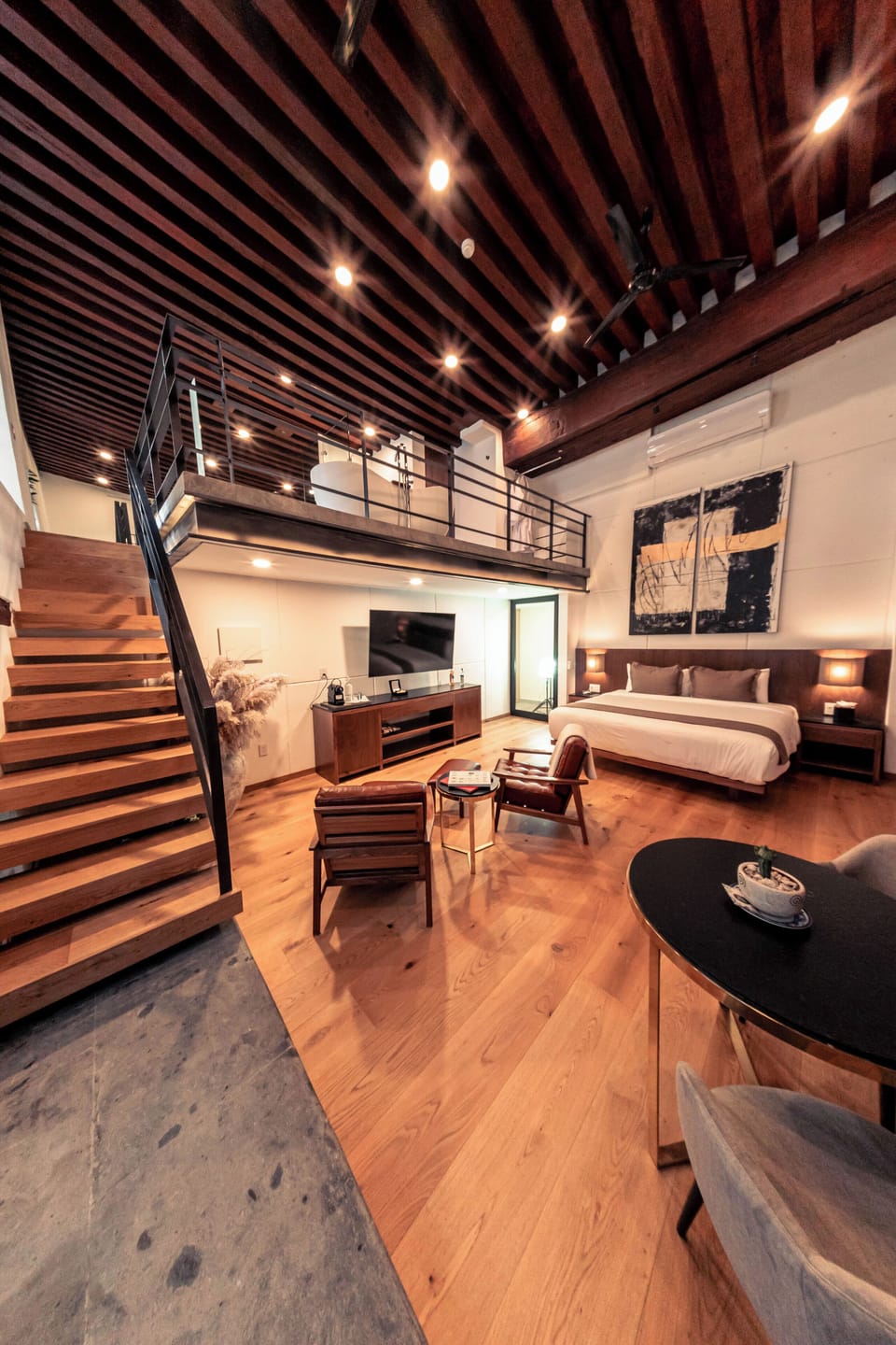 Presidential Double Room, Bathtub | Living area | 42-inch Smart TV with cable channels, TV, fireplace