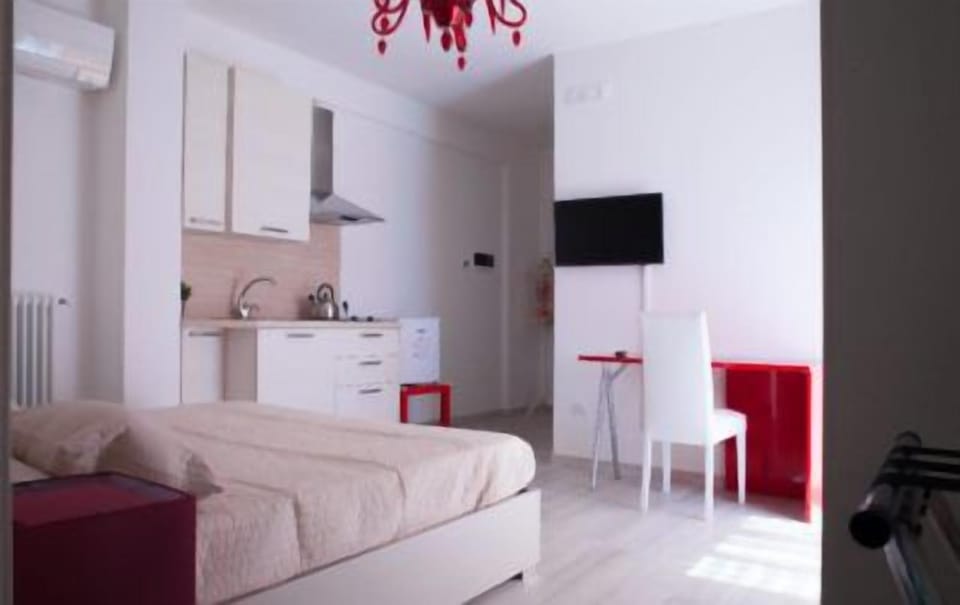 Duplex, Kitchenette | 1 bedroom, premium bedding, desk, soundproofing