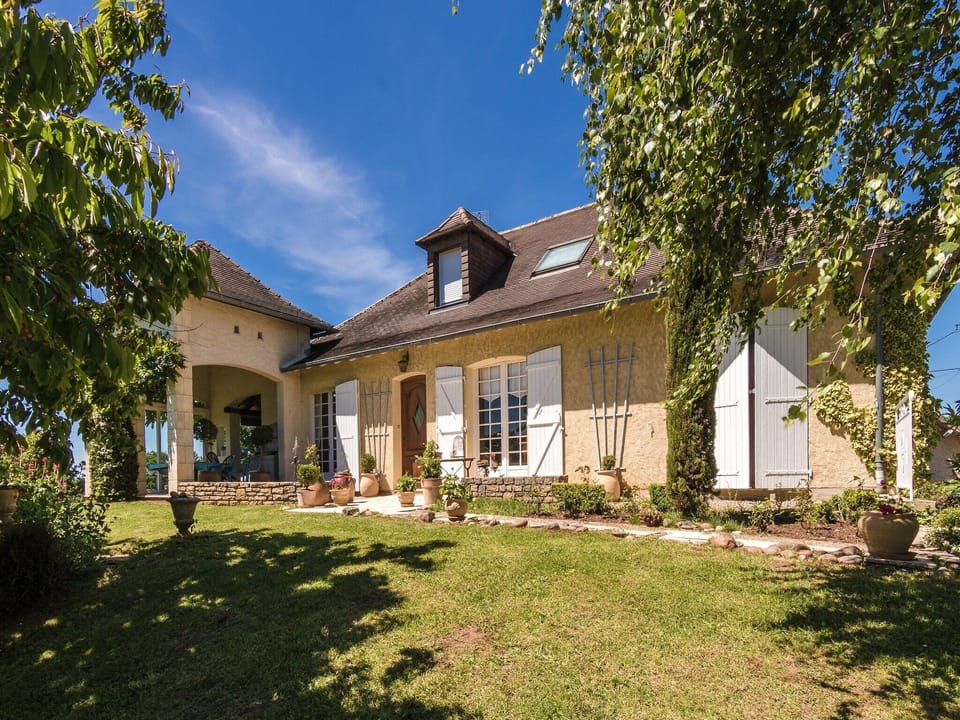 Holiday Home Exterior [summer]