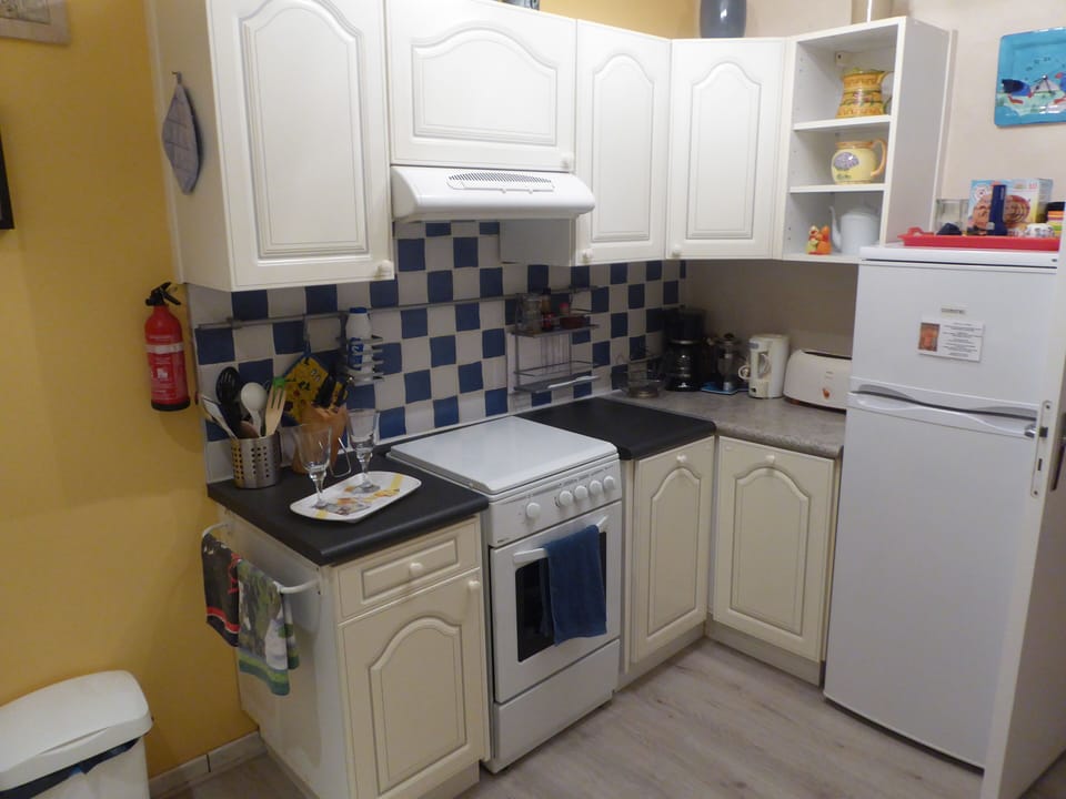 Kitchen area