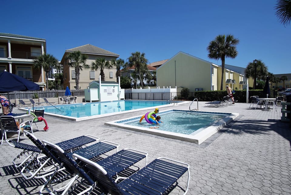 Pool and kiddie pool