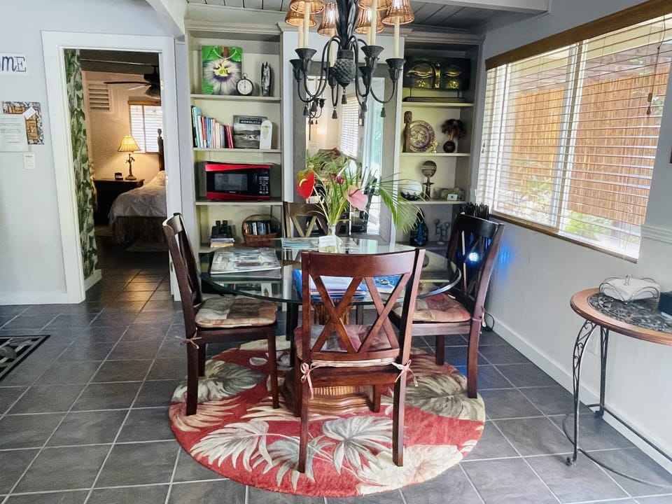 Hawaiian style dining room
