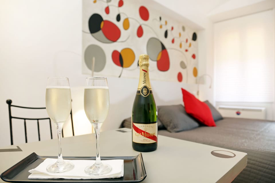 Superior Room | In-room safe, desk, soundproofing, free cribs/infant beds