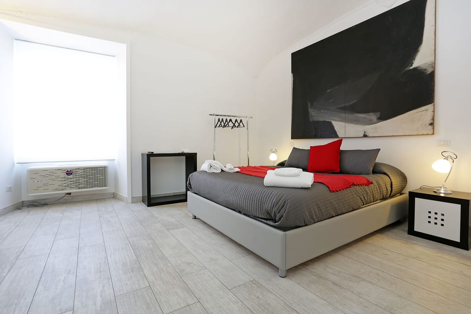 Quadruple Room | In-room safe, desk, soundproofing, free cribs/infant beds