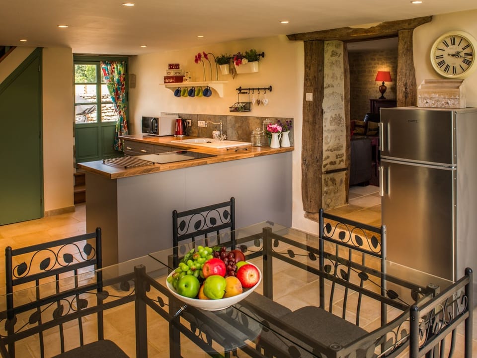 Luxury Cottage, Private Bathroom (Gîte 3 Bedrooms) | Miscellaneous